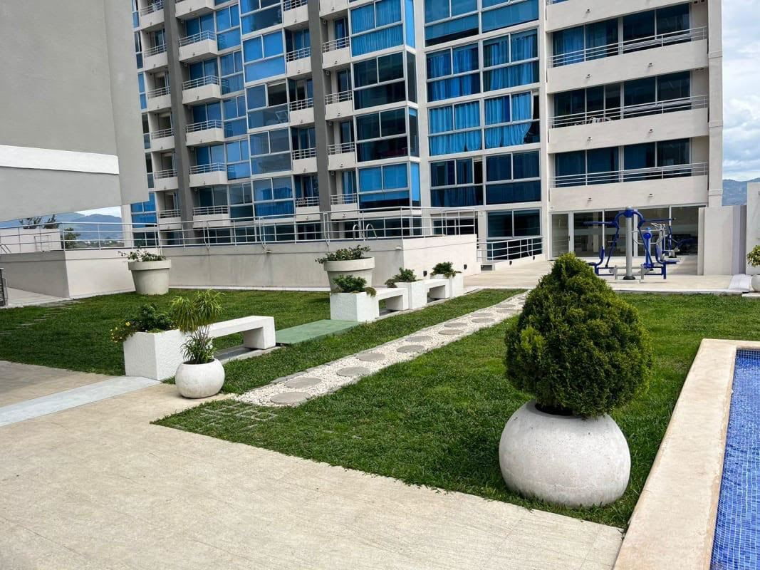 FOR SALE: APARTMENT IN TORRE LOS YOSES